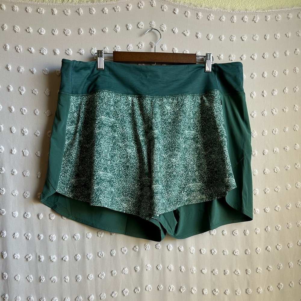 NWT Outdoor Voices Hudson 4” Short Sz XXXL Pebbled‎ Evergreen